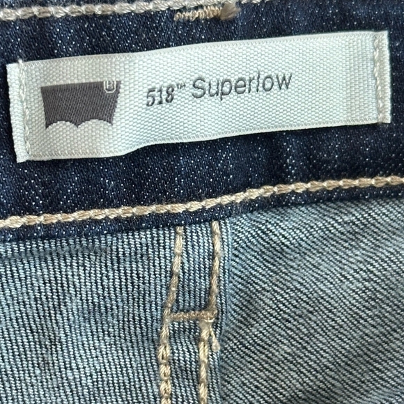 LEVI’S 518 Superlow Bootcut Low Rise Women's Jeans Dark Blue Denim Jeans NWT - Picture 8 of 8